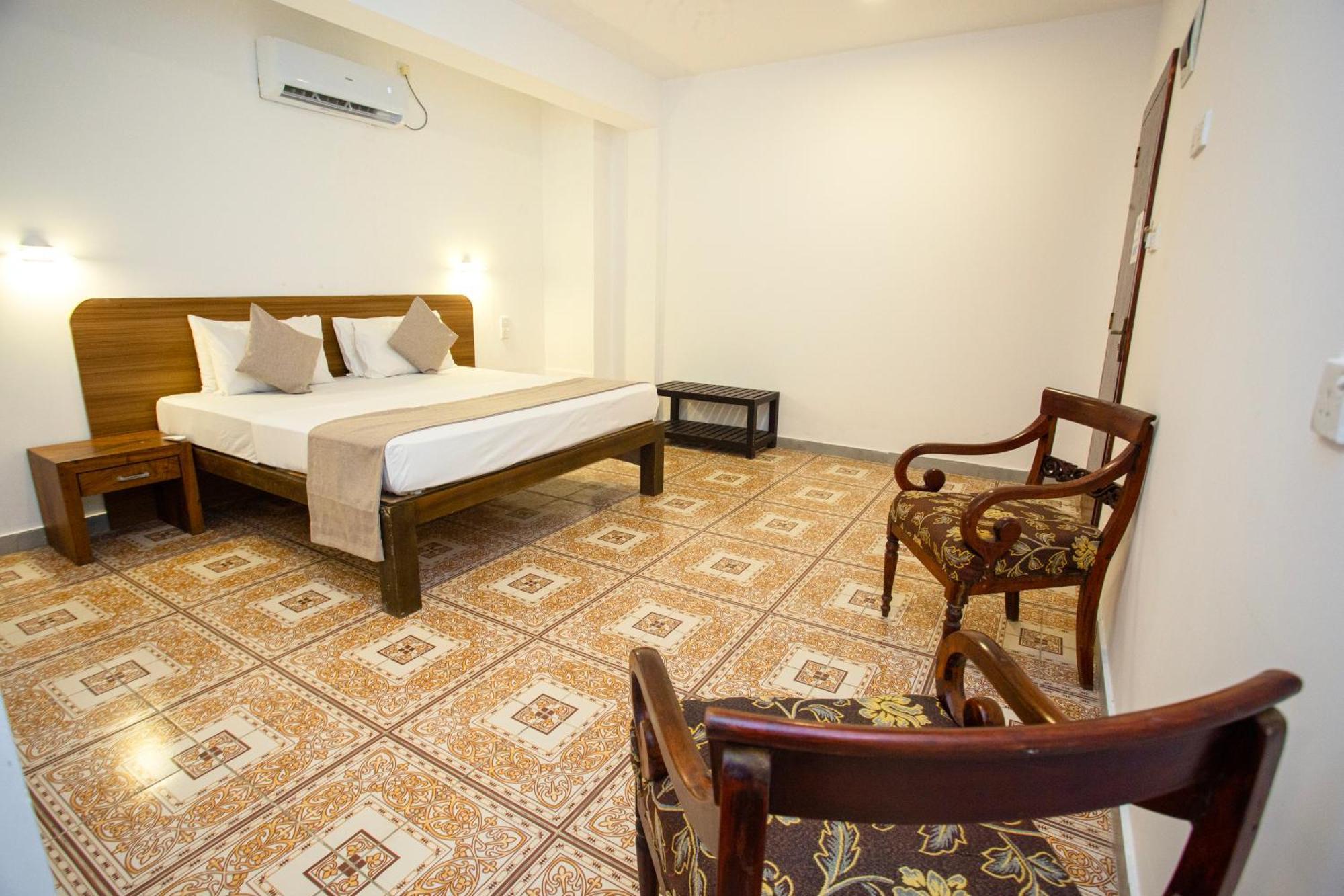 Lucky Seven Hikkaduwa Hotel Luaran gambar