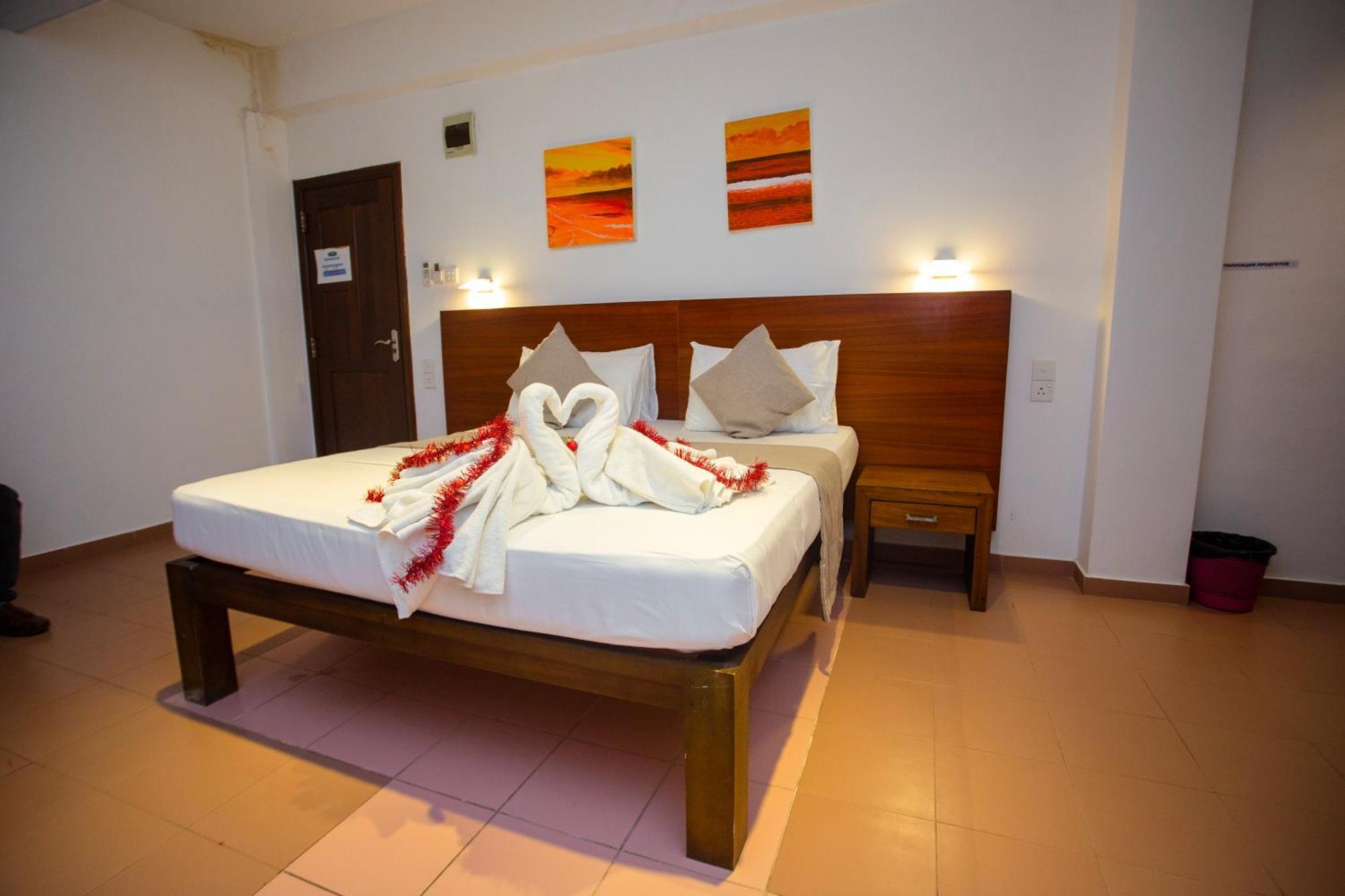 Lucky Seven Hikkaduwa Hotel Luaran gambar