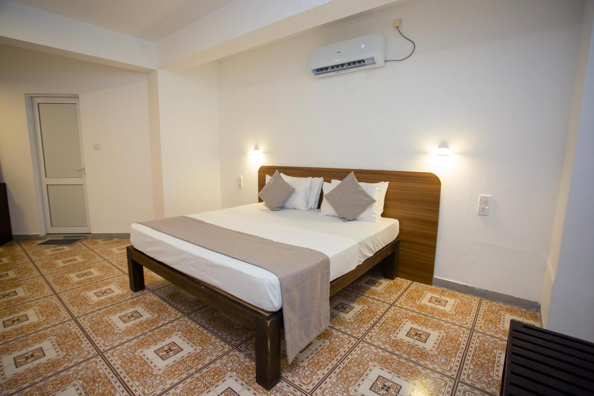 Lucky Seven Hikkaduwa Hotel Luaran gambar