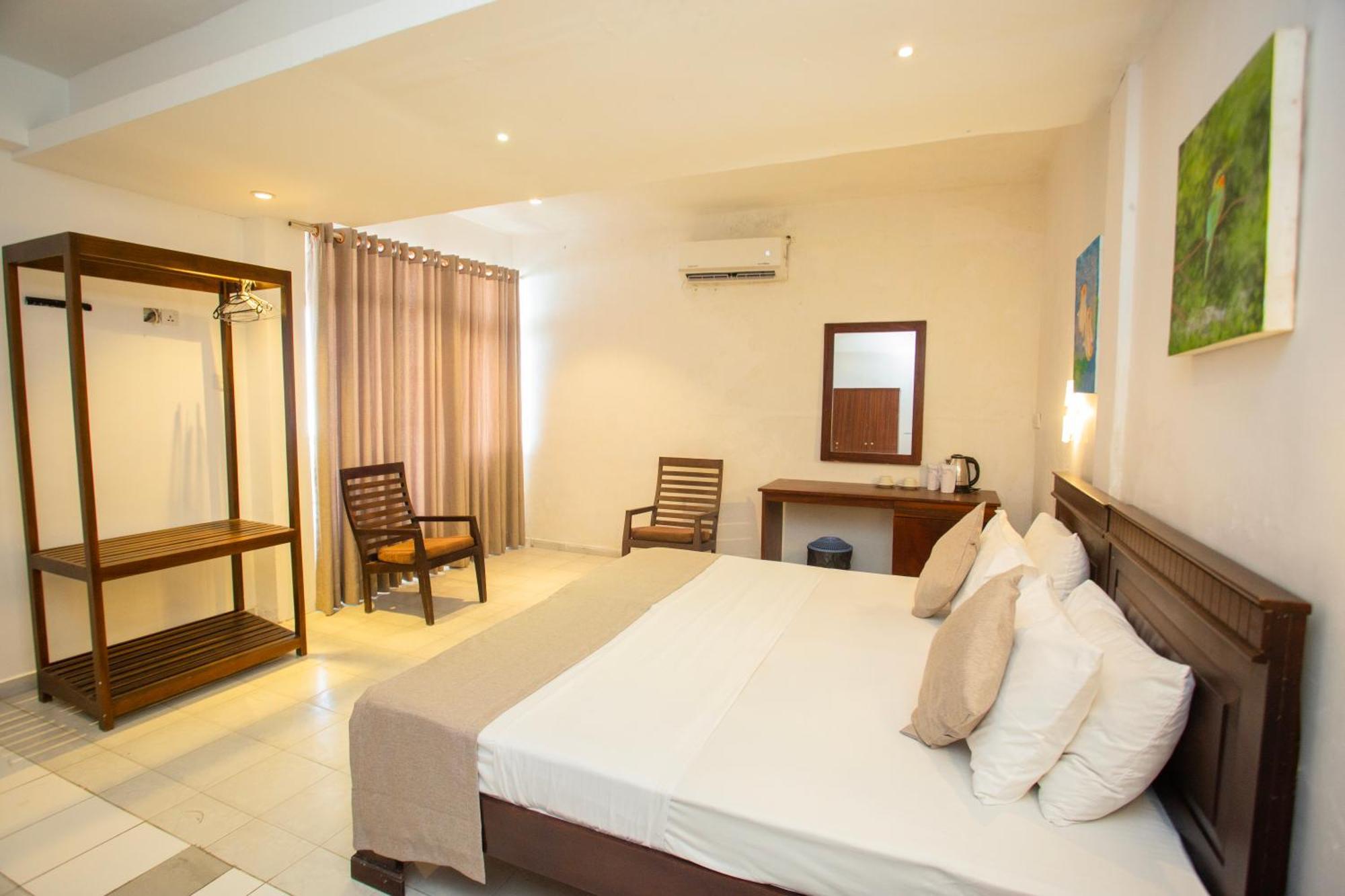 Lucky Seven Hikkaduwa Hotel Luaran gambar