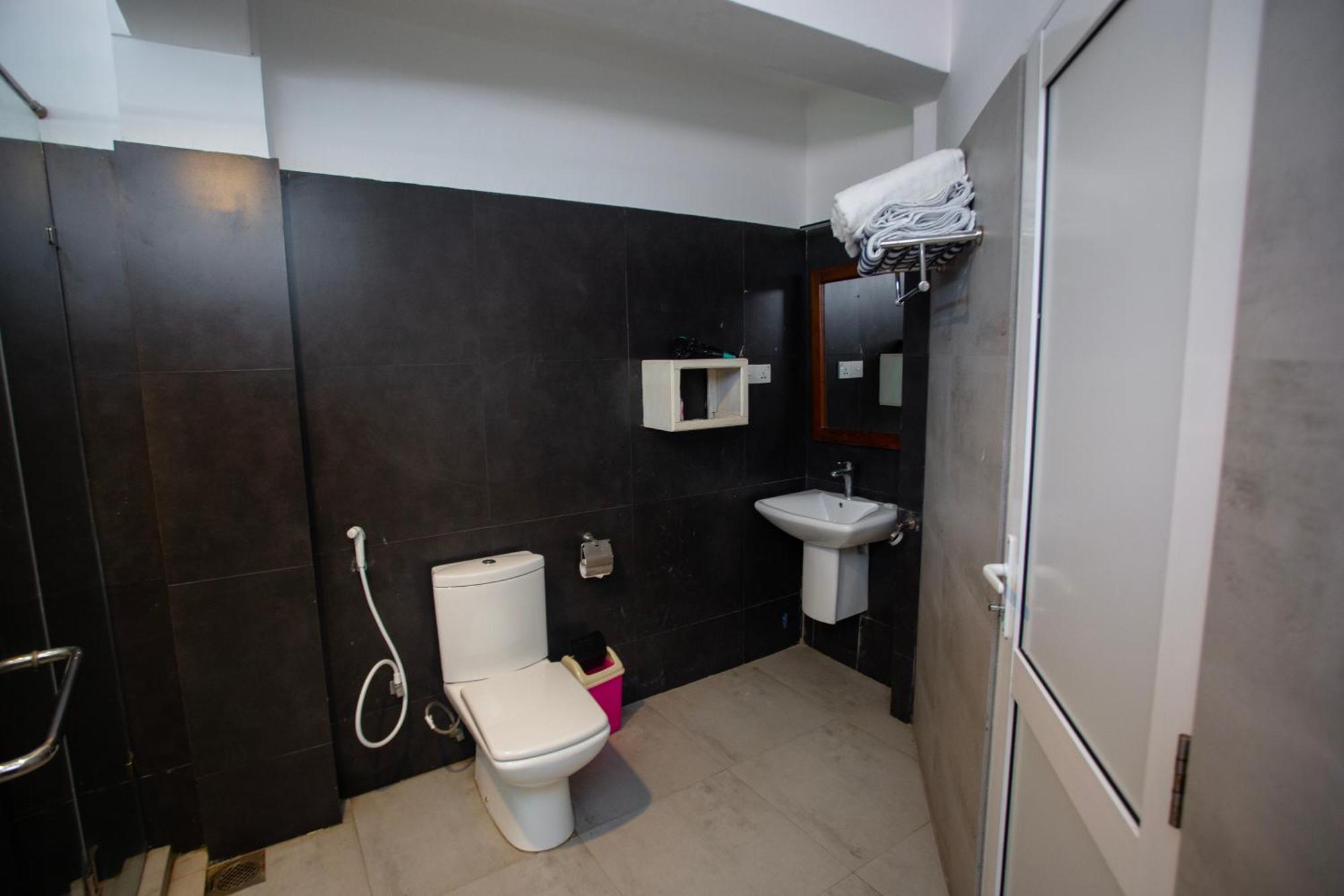 Lucky Seven Hikkaduwa Hotel Luaran gambar