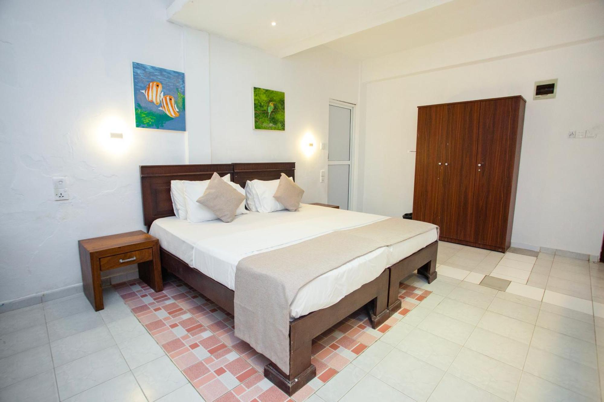 Lucky Seven Hikkaduwa Hotel Luaran gambar